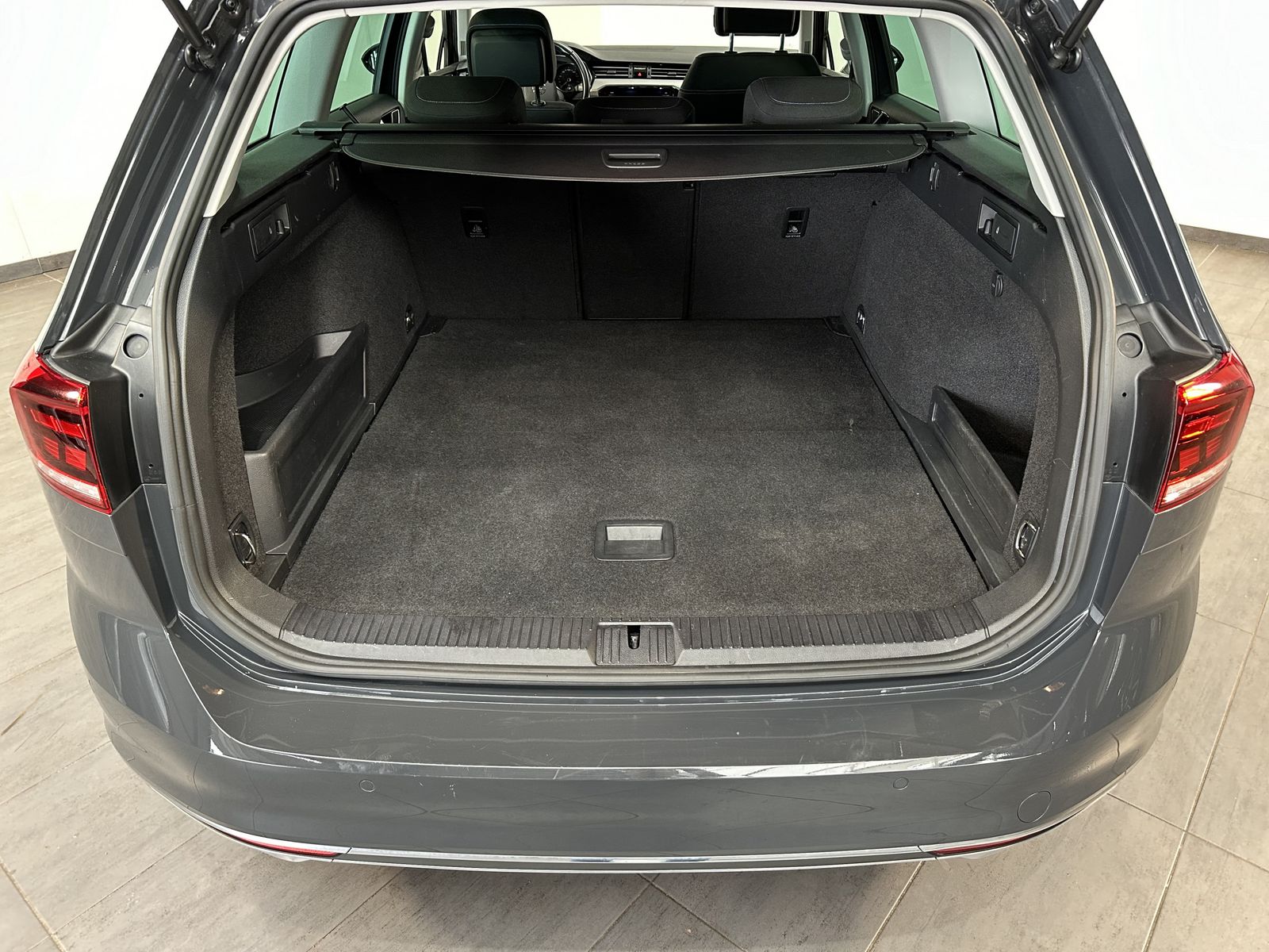 Fahrzeugabbildung Volkswagen Passat Variant 1.4 TSI DSG GTE NAV+LED+ACC+KAM