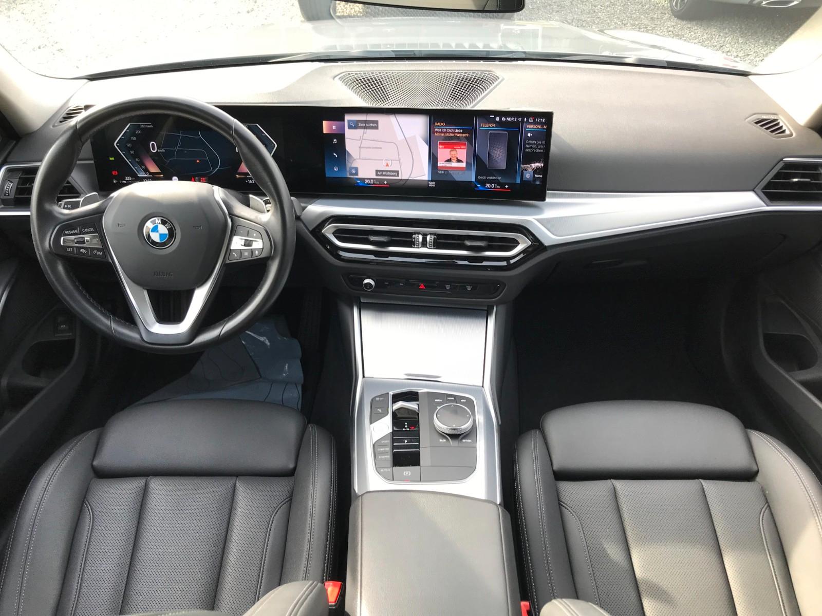 BMW 318 d Tour Aut Sportsitze Leder LED Kam ACC Key