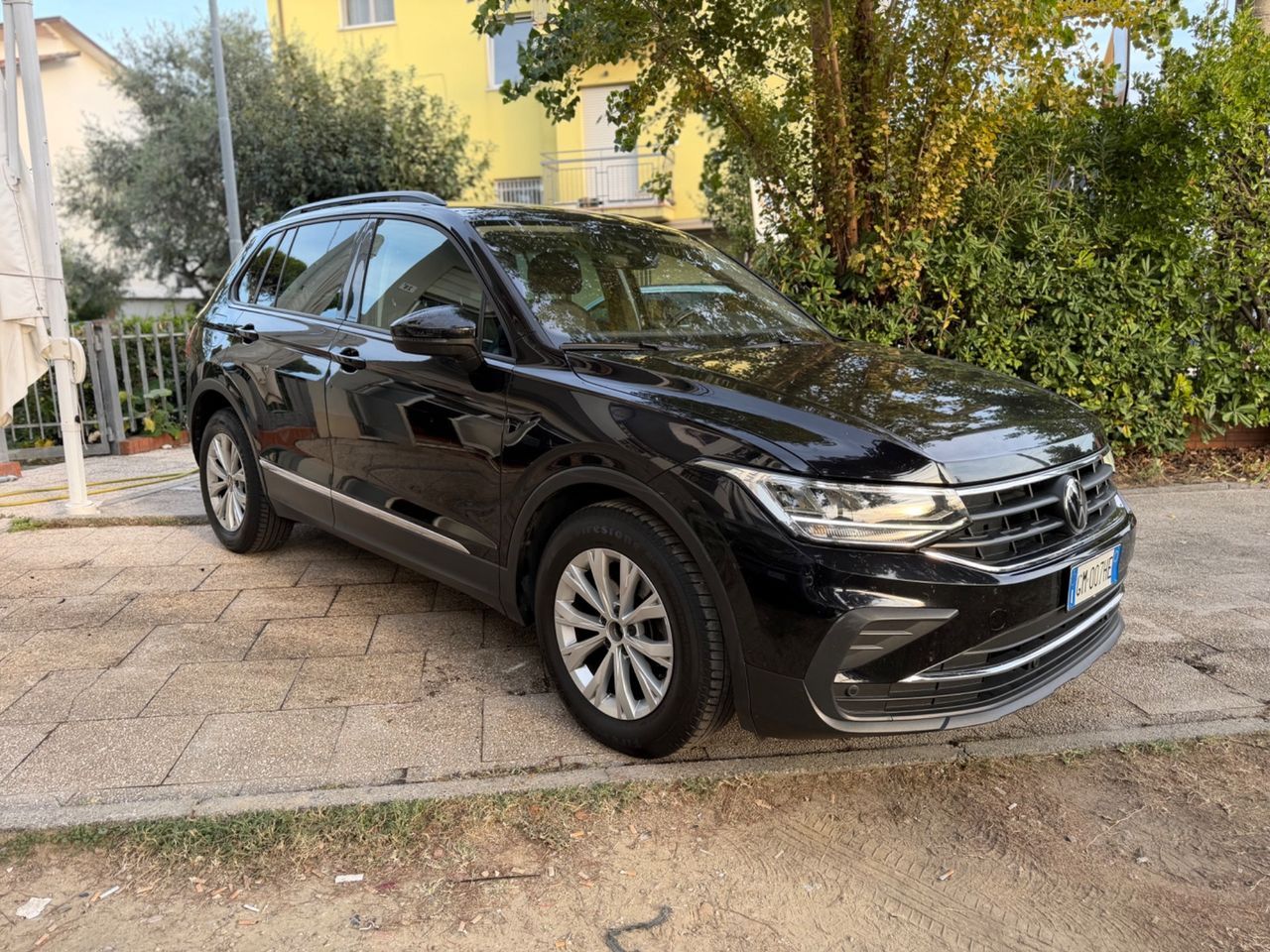 Volkswagen Tiguan 2.0 TDI 150 CV SCR DSG Life imagem 2