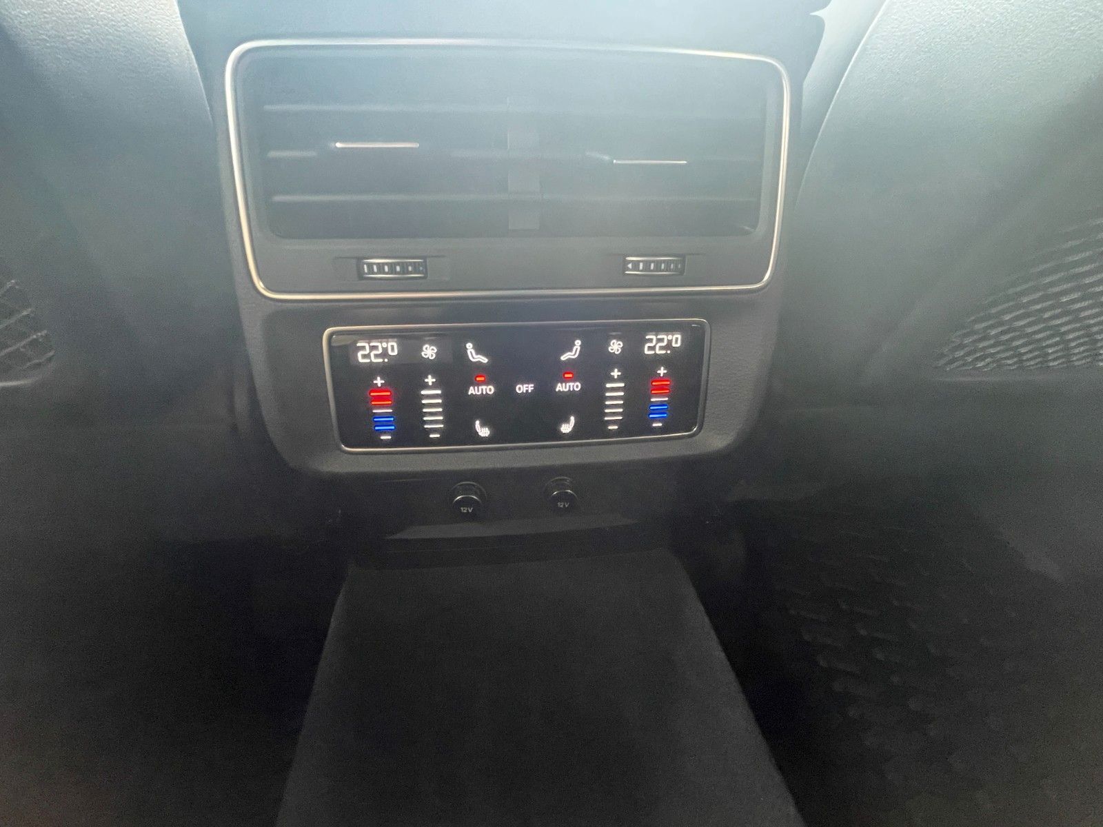 Audi Q8 50 TDI quattro tiptronic competition pl. foto 14