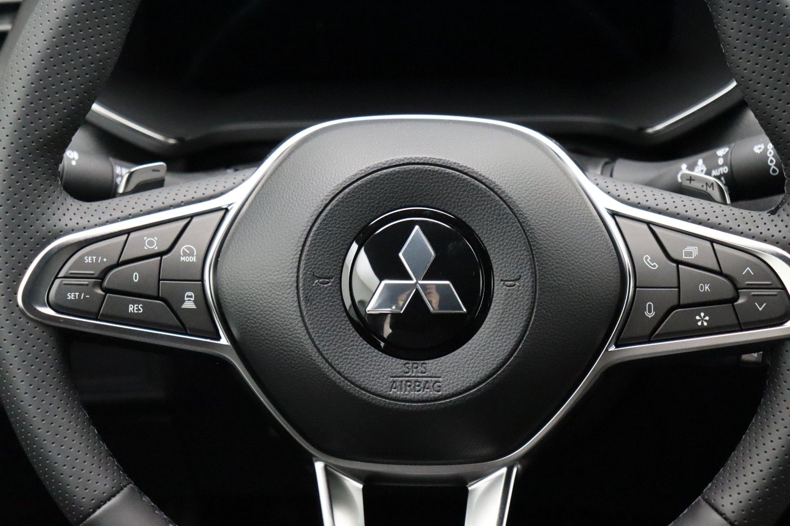 Fahrzeugabbildung Mitsubishi Grandis 1.3 Turbo Mildhybrid Intro Edition DCT