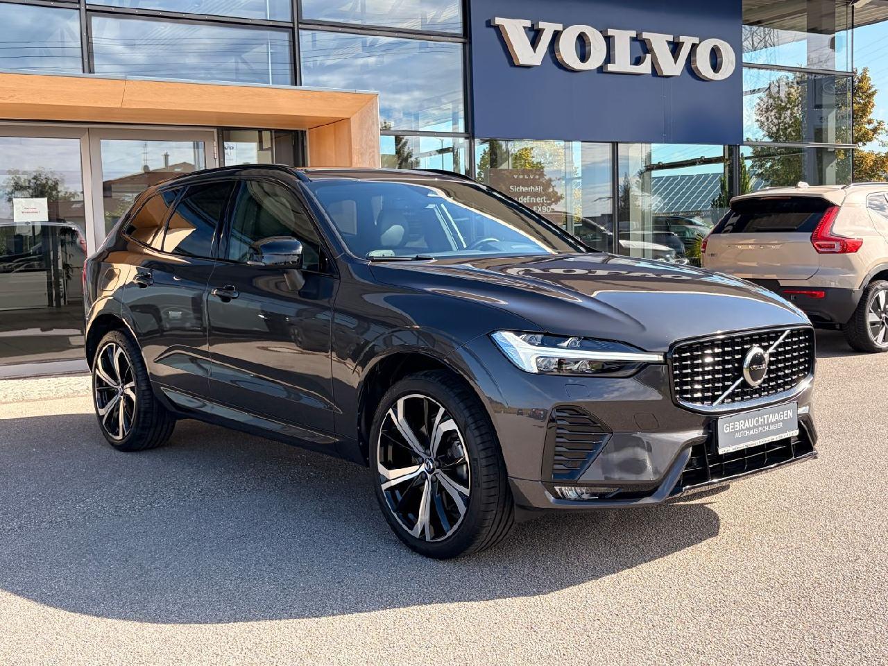 Volvo XC60 B4 Plus Dark