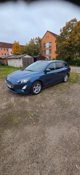 Ford Focus 1,0 EcoBoost 92kW Cool & Connect Turni... - Ford Focus: 1.9