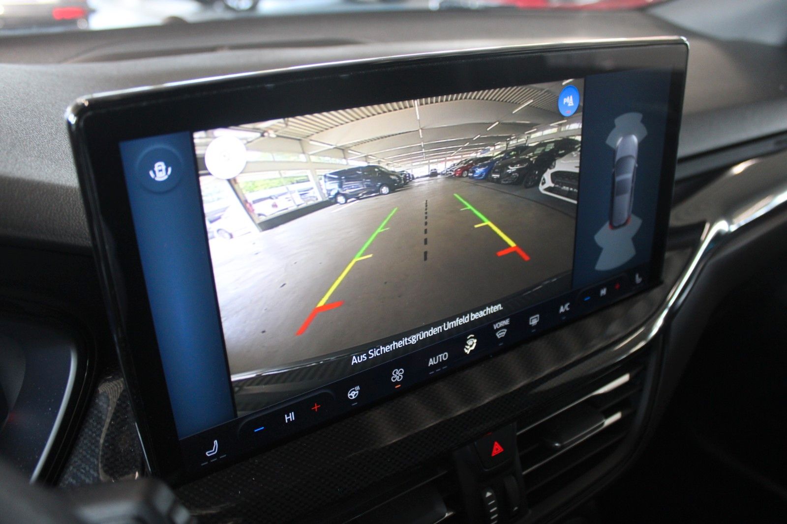 Fahrzeugabbildung Ford Focus ST-Line X AHK M-LED STDHZ B&O ACC WinterP.