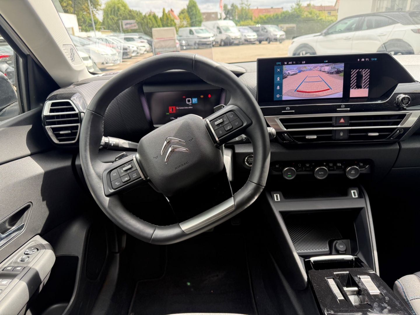 Fahrzeugabbildung Citroën C4 Shine SHZ+LHZ+Kamera+Allwetter
