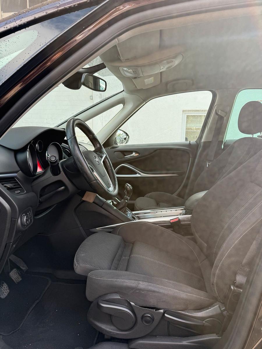 Opel Zafira tourer 2015 — photo 9