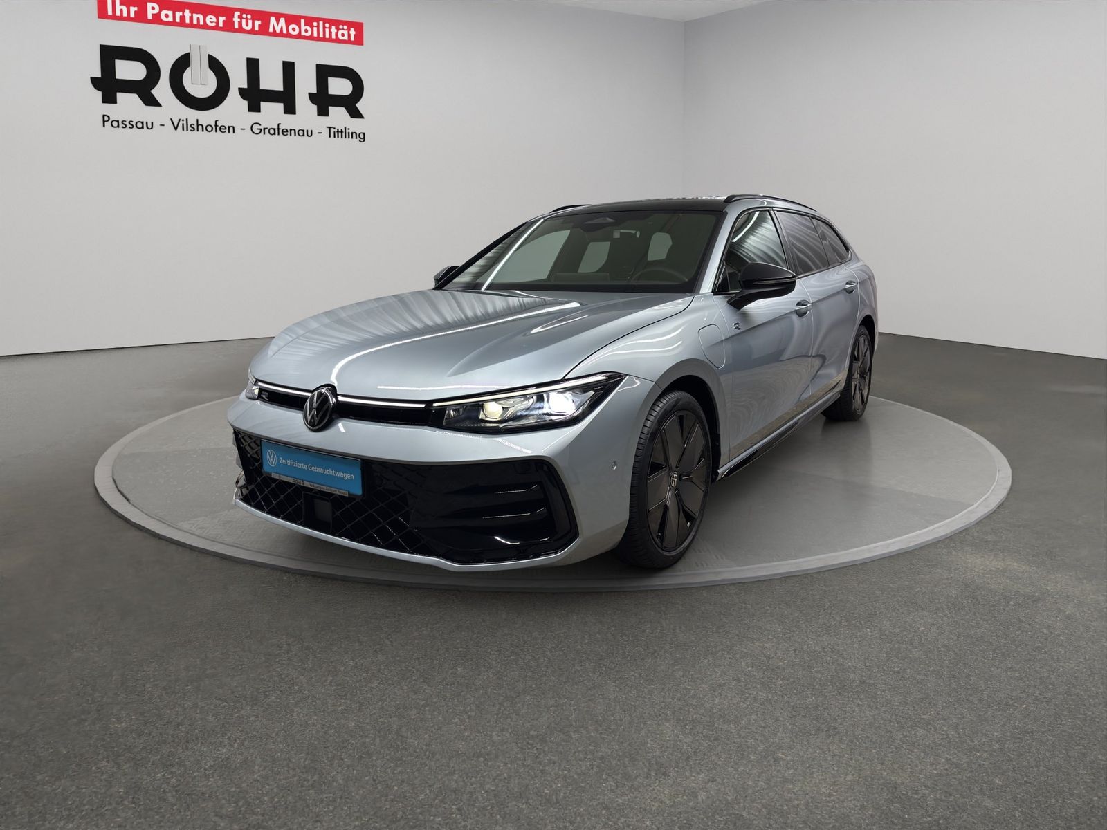VW Passat (AHK.IQ.DRIVE.Pano.Navi.AreaView)1.5 eHyb