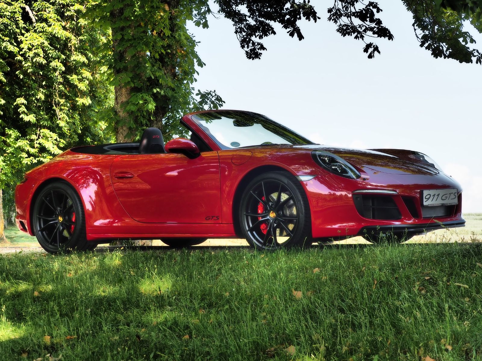 PORSCHE 991 GTS Cabrio Service neu!!!