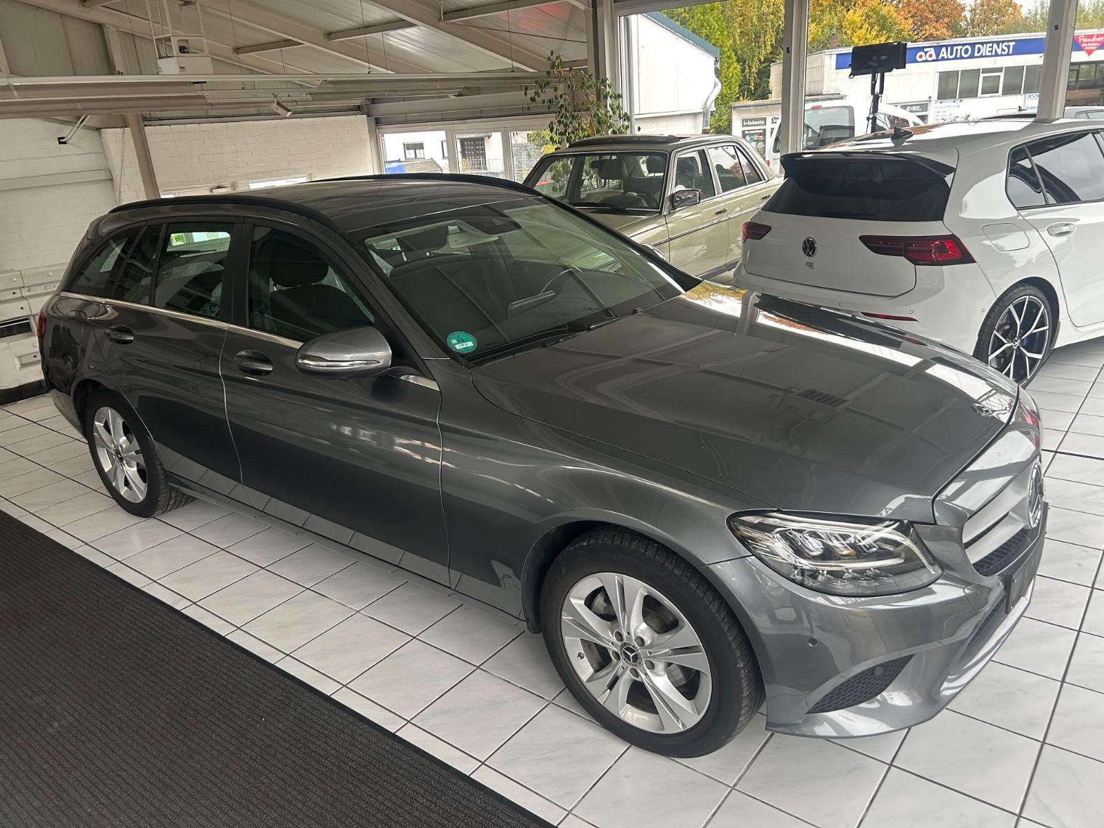Mercedes-Benz C200T 1.HD, Hybrid,Navy,Teilleder,Voll Scheckhef