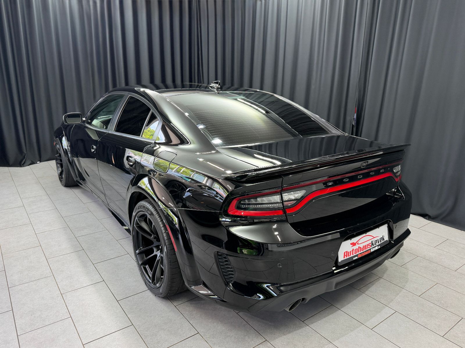 Fahrzeugabbildung Dodge Charger SRT Hellcat|WIDEBODY|U-FREI|D-FZG|H&K