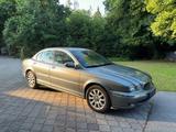 Jaguar X-Type 2.5L V6 Allrad - gebrauchte Jaguar X-Type aus dem Jahr 2003