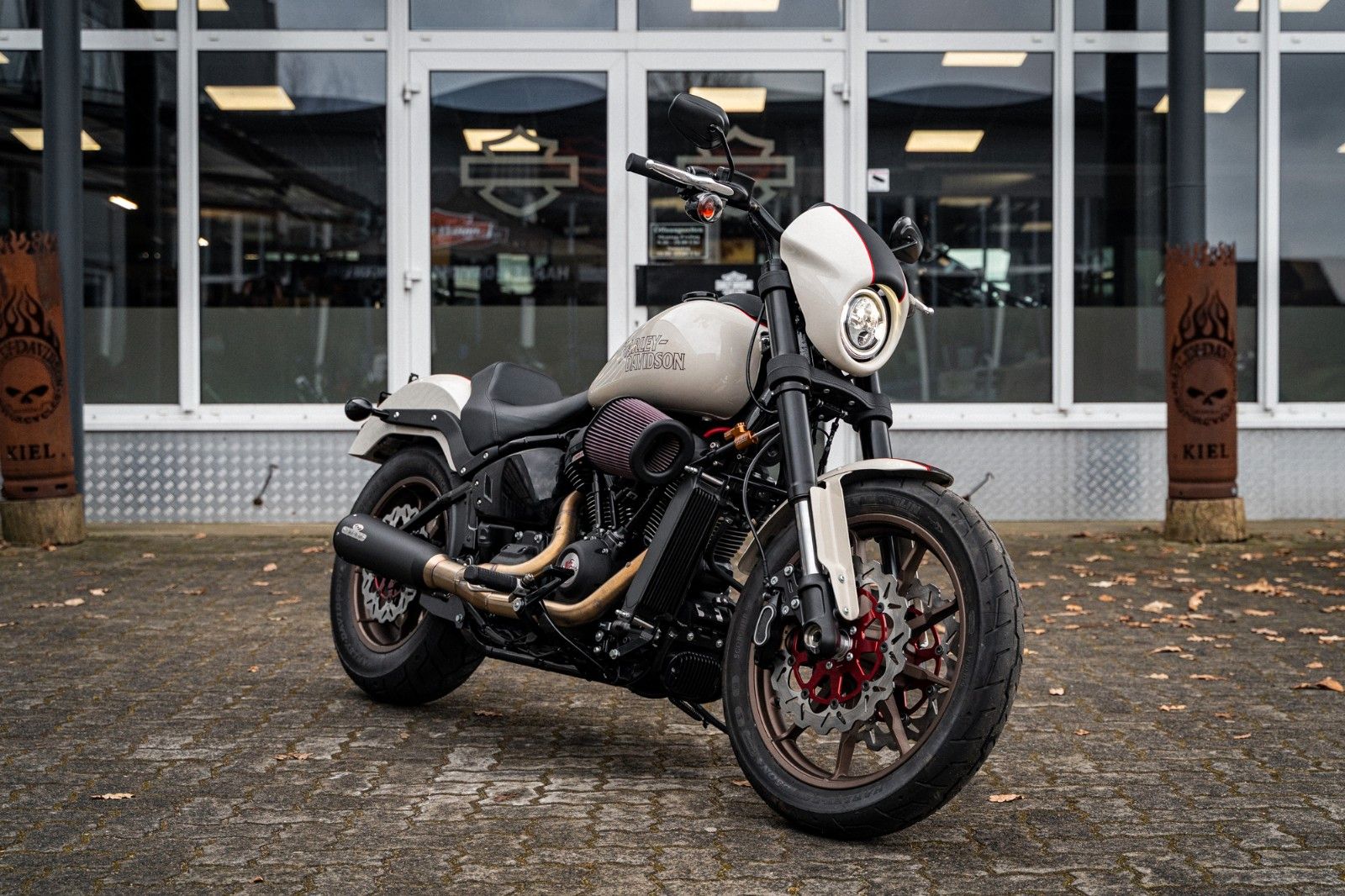 Fahrzeugabbildung Harley-Davidson TORXSTER FXLRS LOW RIDER S 148 CUI - JEKILL&HYDE