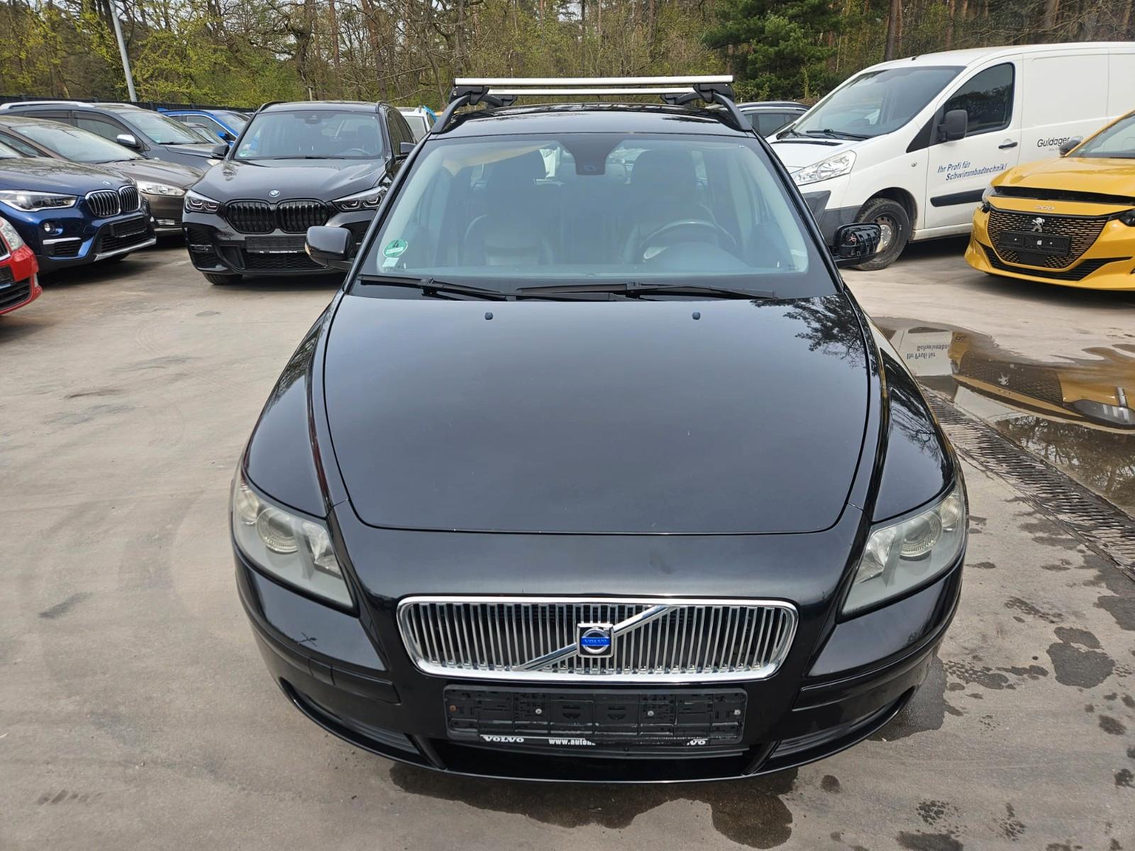 Volvo V50 2004 — interior