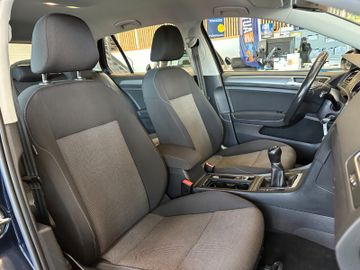 Volkswagen Golf VII Lim. *SitzHZ*PDC(VH)*2-Zonen*