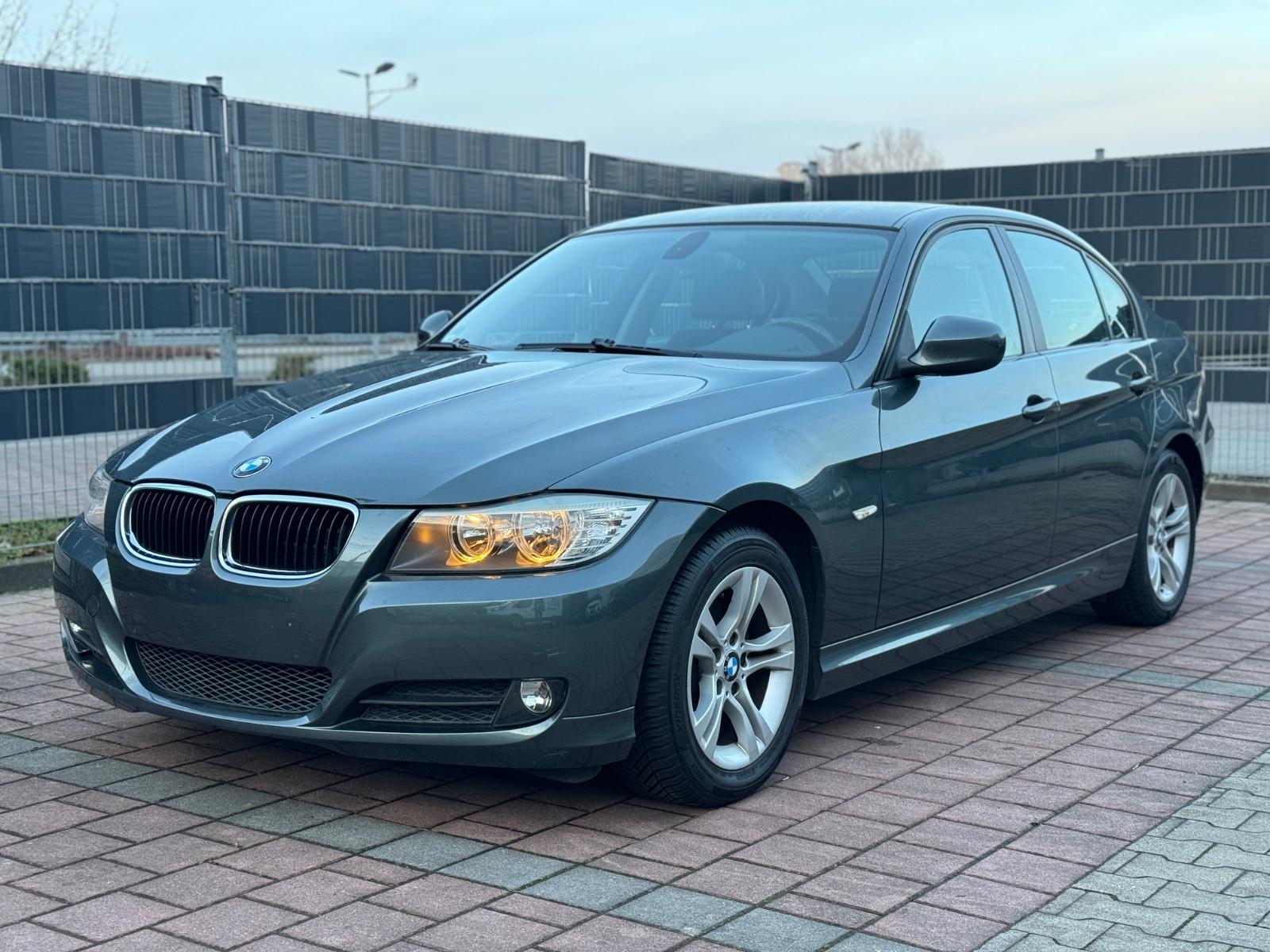 BMW 318 i Limousine TEMP/PDC/LEDER/KLIMA/START-STOP