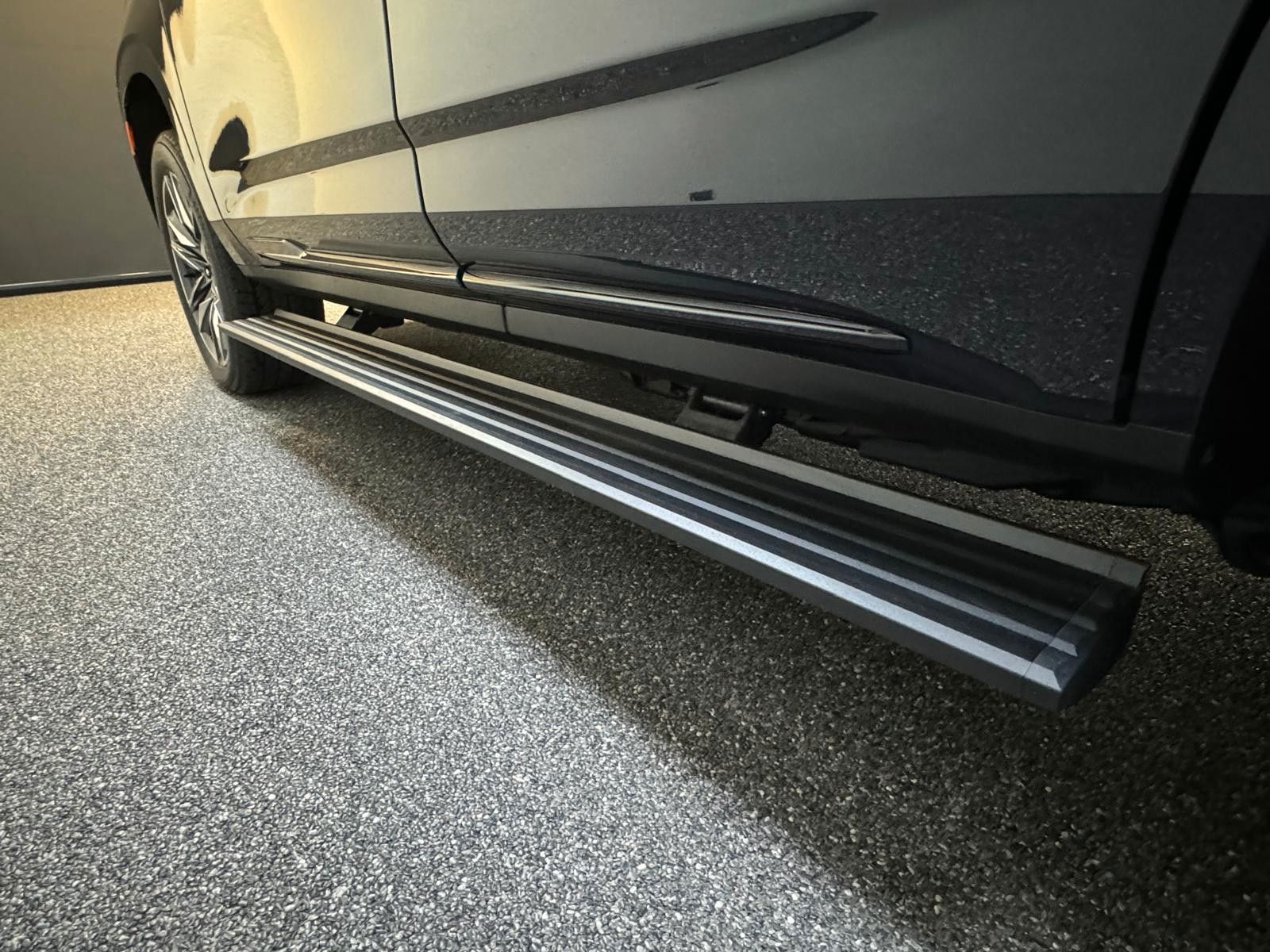 Fahrzeugabbildung Cadillac ESCALADE SPORT-PLATINUM 6.2 V8 -NIGHT VISiON 3 J