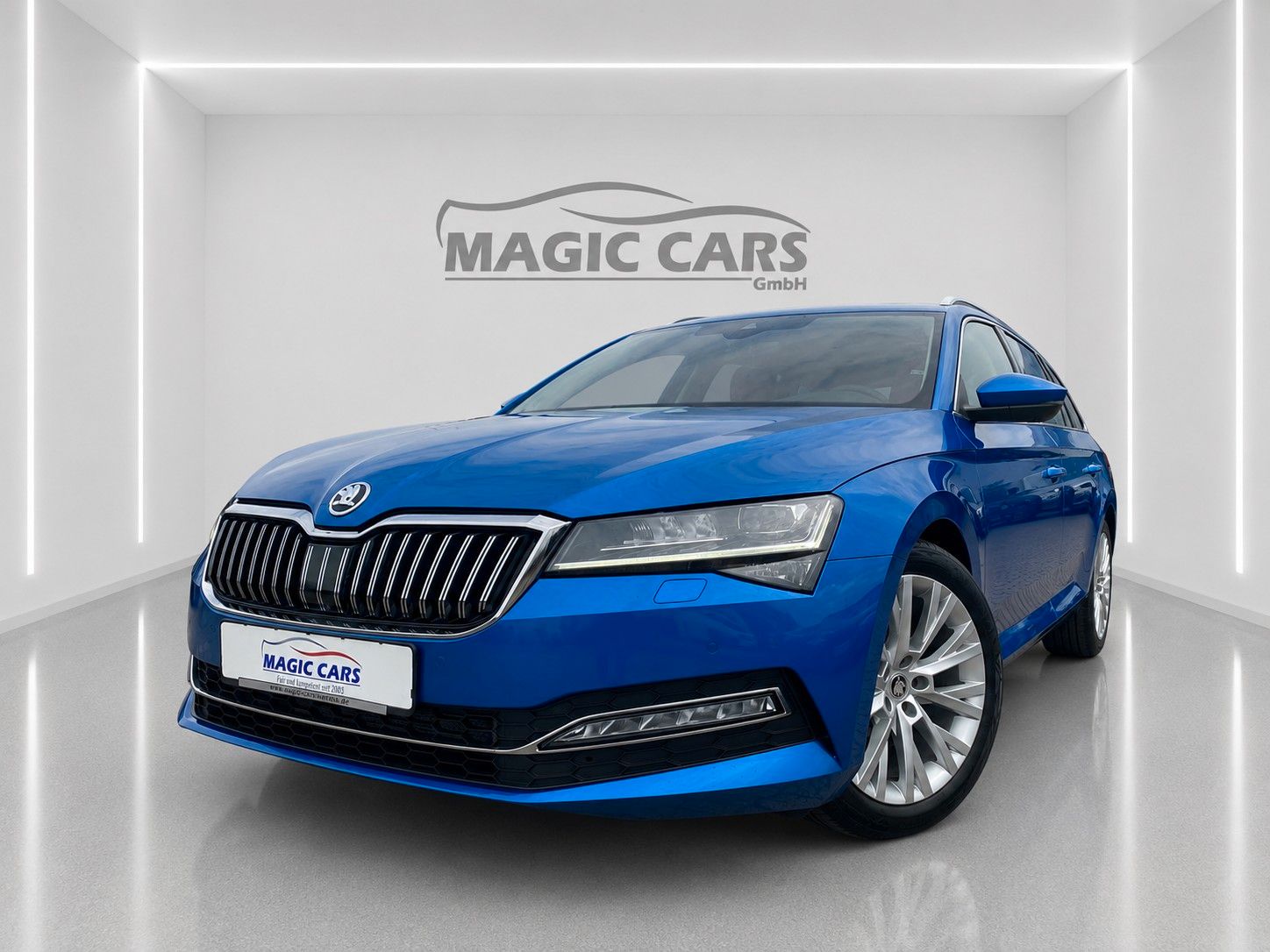 Skoda Superb Combi 2.0 TDI DSG Style*Mega-Ausstattung*