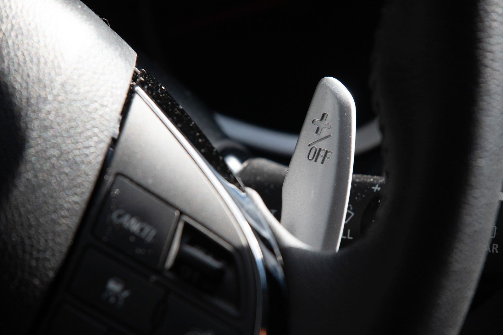 Fahrzeugabbildung Mitsubishi Eclipse Cross Connect 1.5l TB 2WD CVT 1. Hand