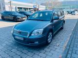 Toyota avensis 2.0D4D mit polnischen kennz... - Toyota Avensis aus 2003: Kombi