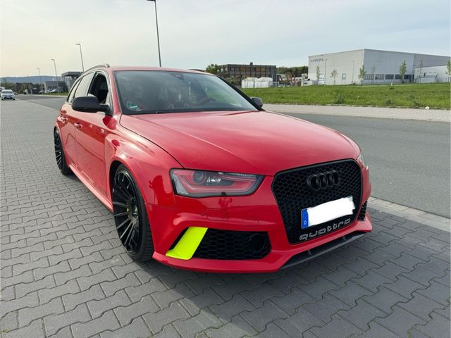 Audi RS4 b8 Keramik scheckheftgepflegt Ein...