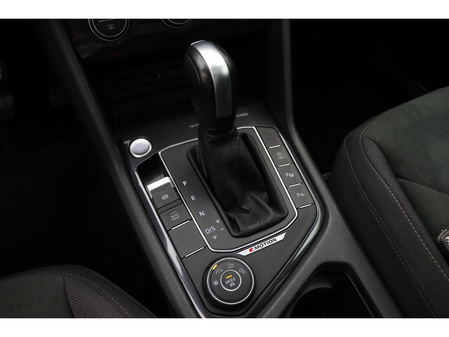 Fahrzeugabbildung Volkswagen Tiguan Allspace Highline R-Line AHK schwenkbar