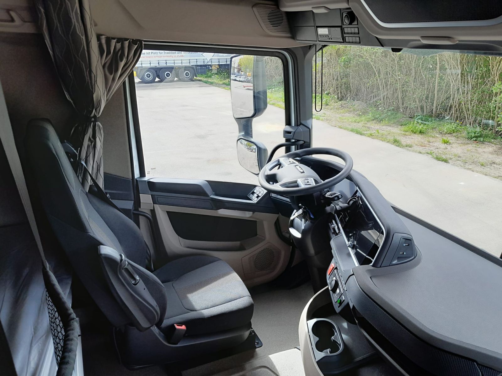 Fahrzeugabbildung DAF FAN XG 480 Multiwechsler 1120-1320