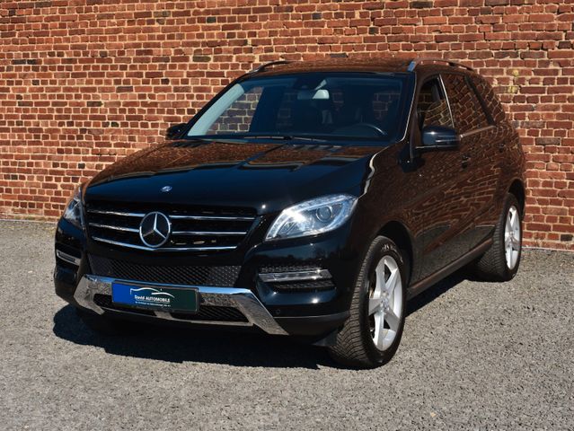 Mercedes-Benz ML 350 4M NAVI LEDER/ALCANTARA BIXENON PANO ACC