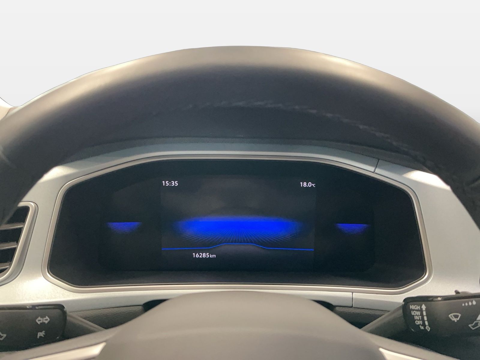 Volkswagen T-Roc - Bild 11