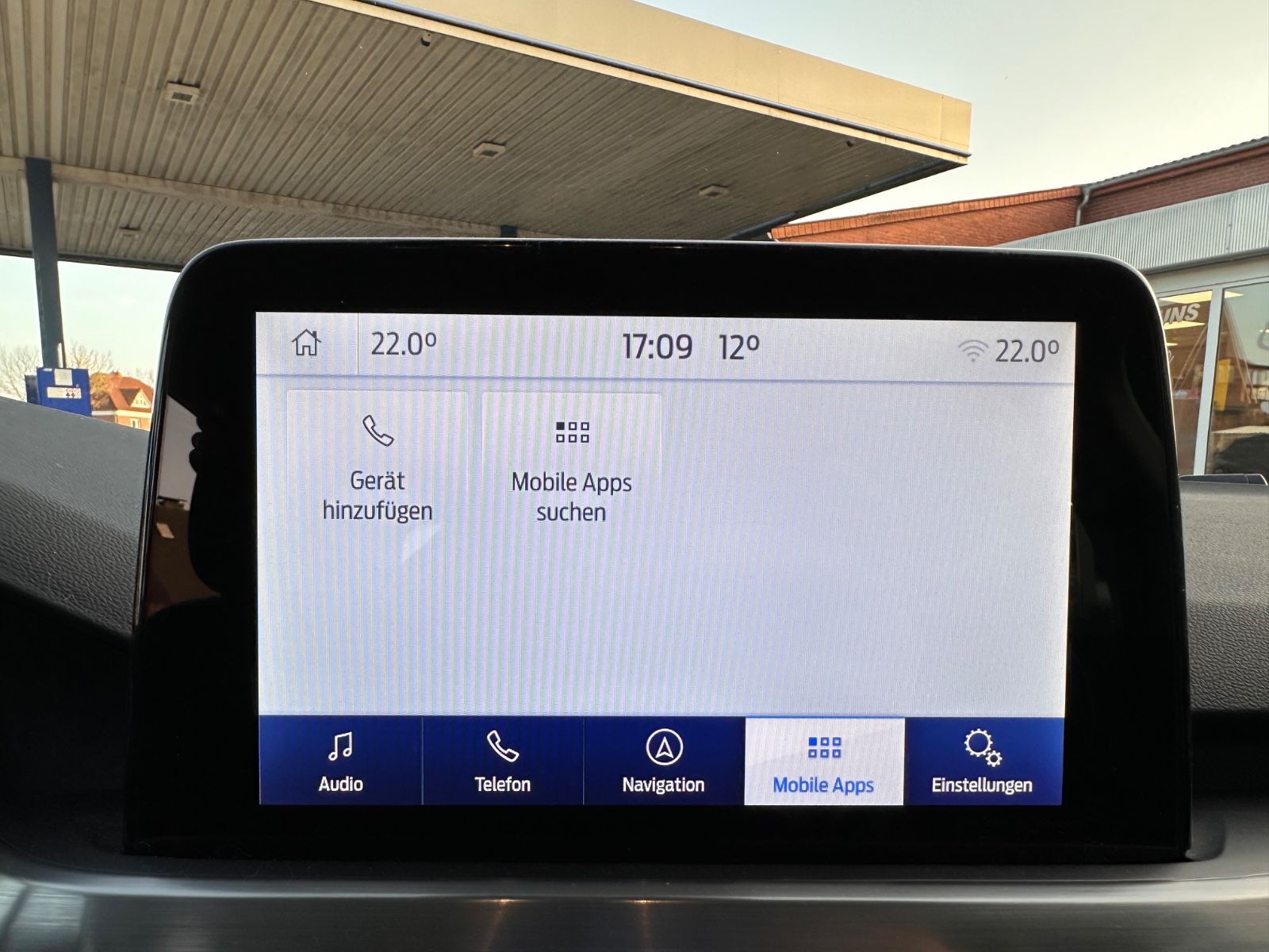 Fahrzeugabbildung Ford Focus Turnier Titanium 1.0 EB Navi/APP/LED/eHeck