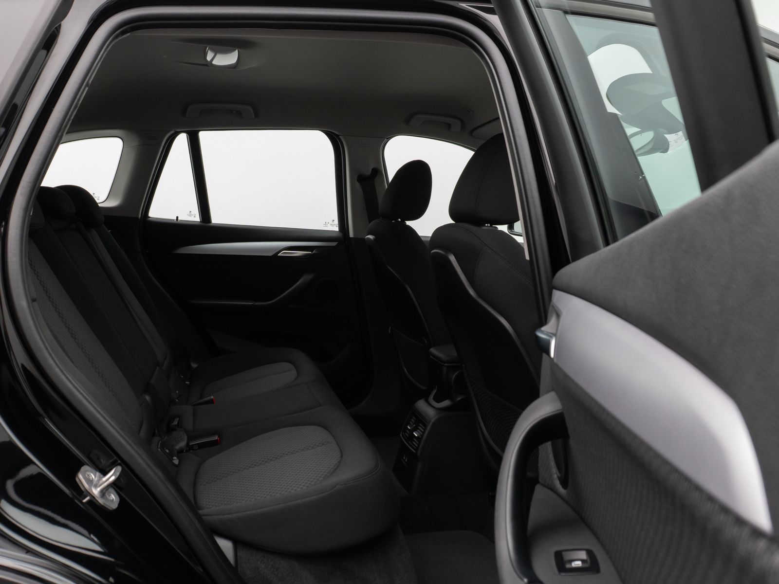 Fahrzeugabbildung BMW X1 xD25e Parkassist DAB Lordos Geschwindigkeitsr