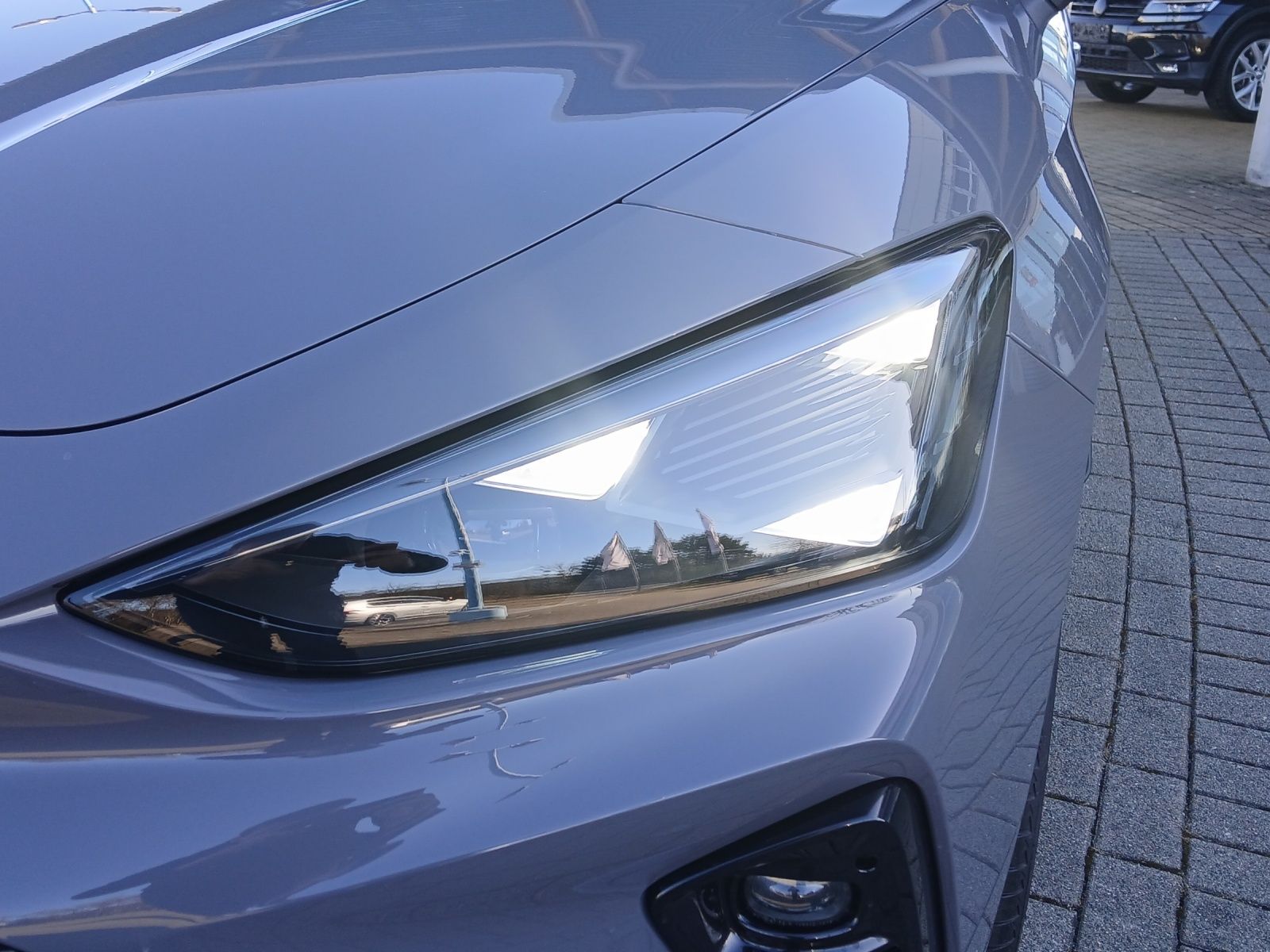 Fahrzeugabbildung CUPRA Leon Sportstourer 1.5 e-Hybrid AHK EdgeP.Navi