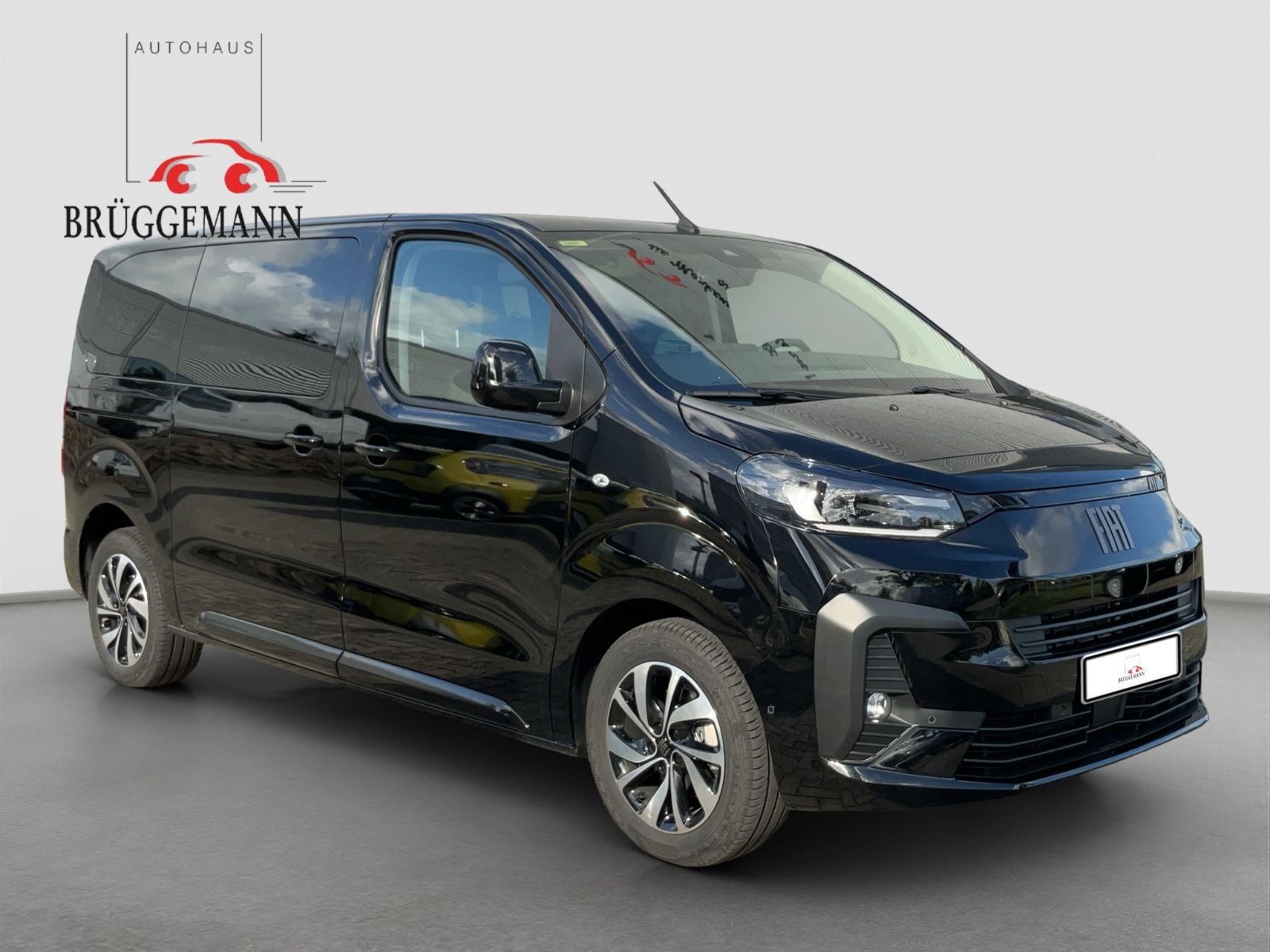 Fahrzeugabbildung Peugeot Ulysse L2 2.0  180 PS AT8 LEDER  **TOP**