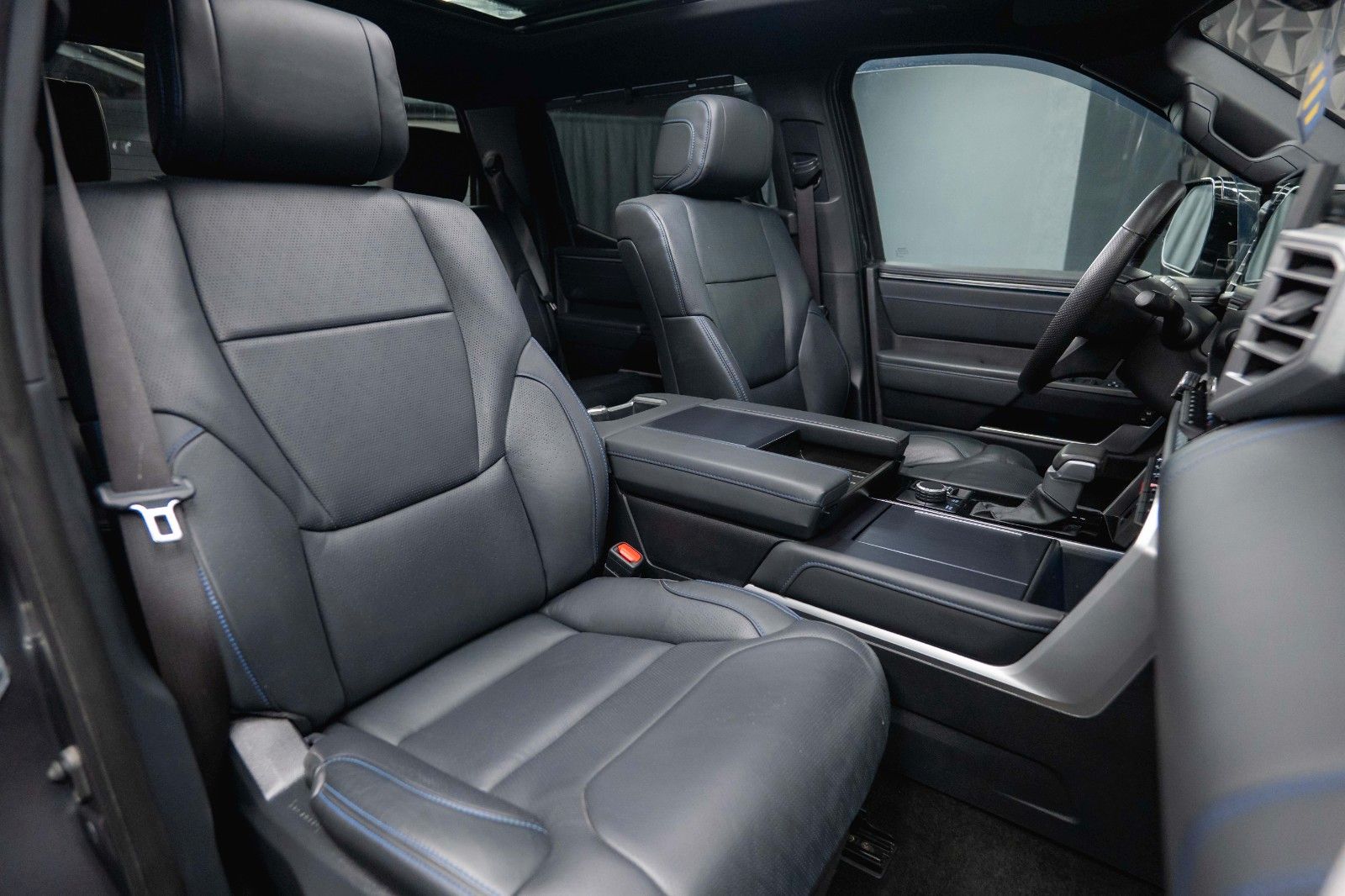 Fahrzeugabbildung Toyota Tundra PLATINUM 3.4L V6 4x4 *100%Options*19%VAT*