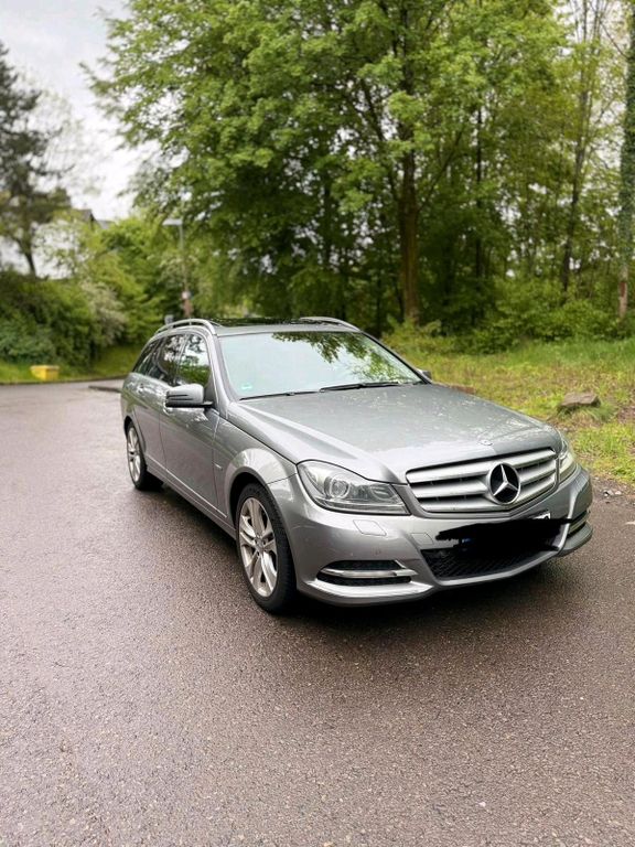 Image of Mercedes-Benz C 220