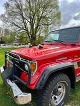 Toyota Land Cruiser H-Kennzeichen - Toyota Land Cruiser: Rot