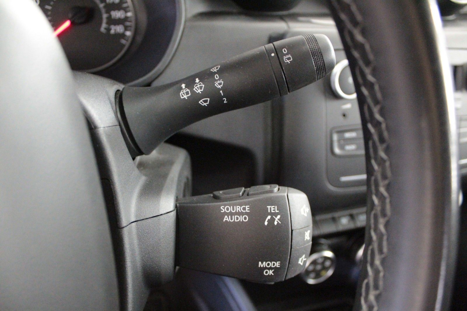 Fahrzeugabbildung Dacia Duster Tce100 Comfort 2WD*AHK*