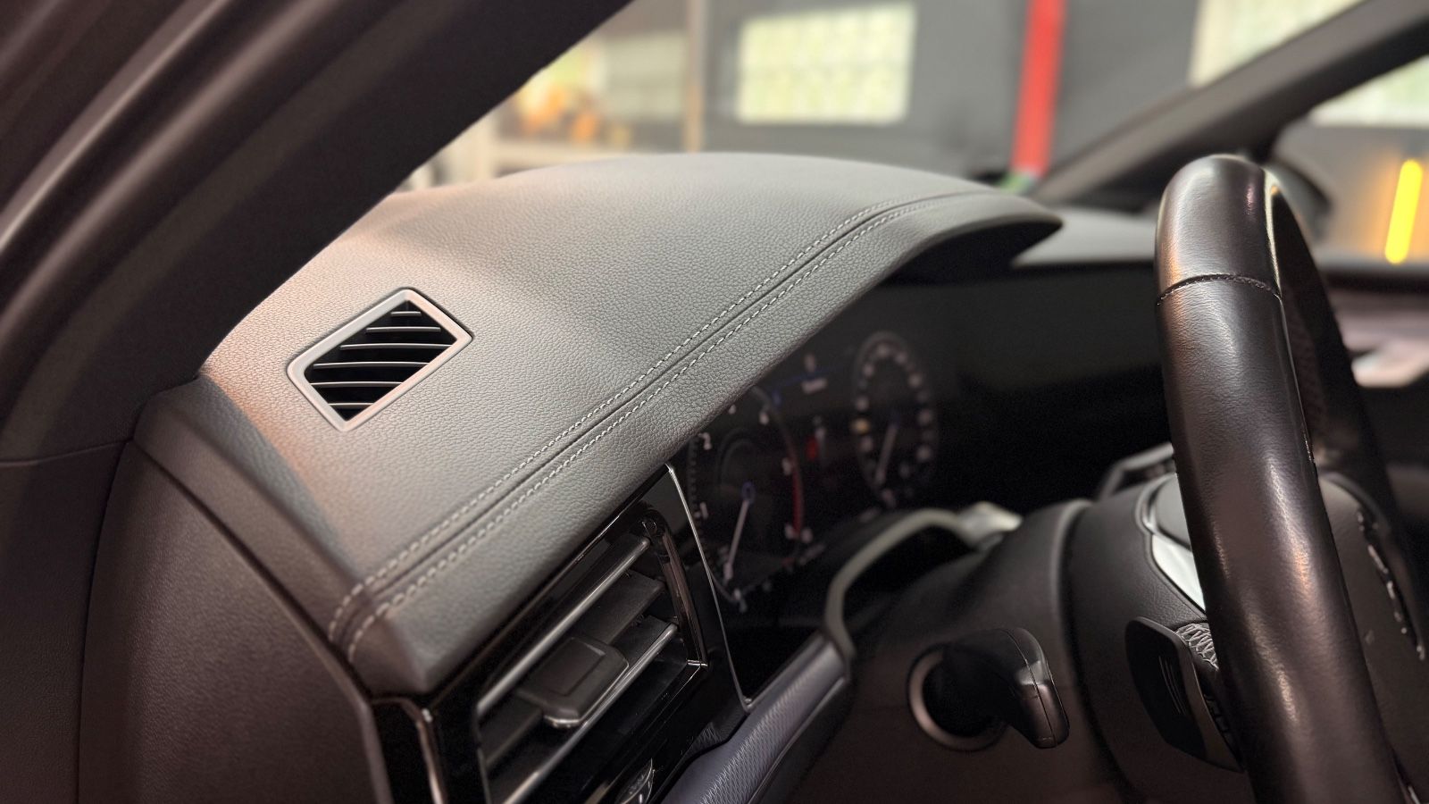 Volkswagen Touareg V8 R-Line 4Motion StHz AHK LUFT PANO foto 21