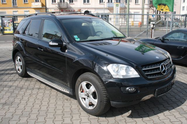 Mercedes-Benz ML 320 CDI 4MATIC / LEDER-BEIGE/AHK/STANDHEIZUNG