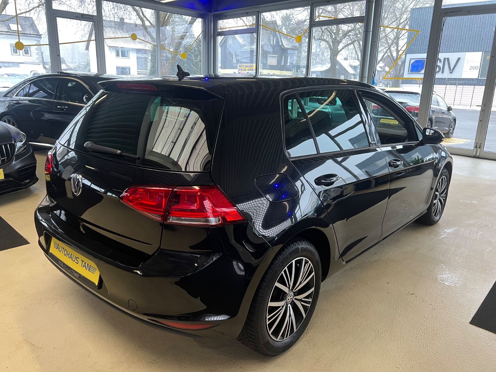 Fahrzeugabbildung Volkswagen Golf VII Lim. 2.0 TDI DSG Allstar *SCHECKHEFTG*