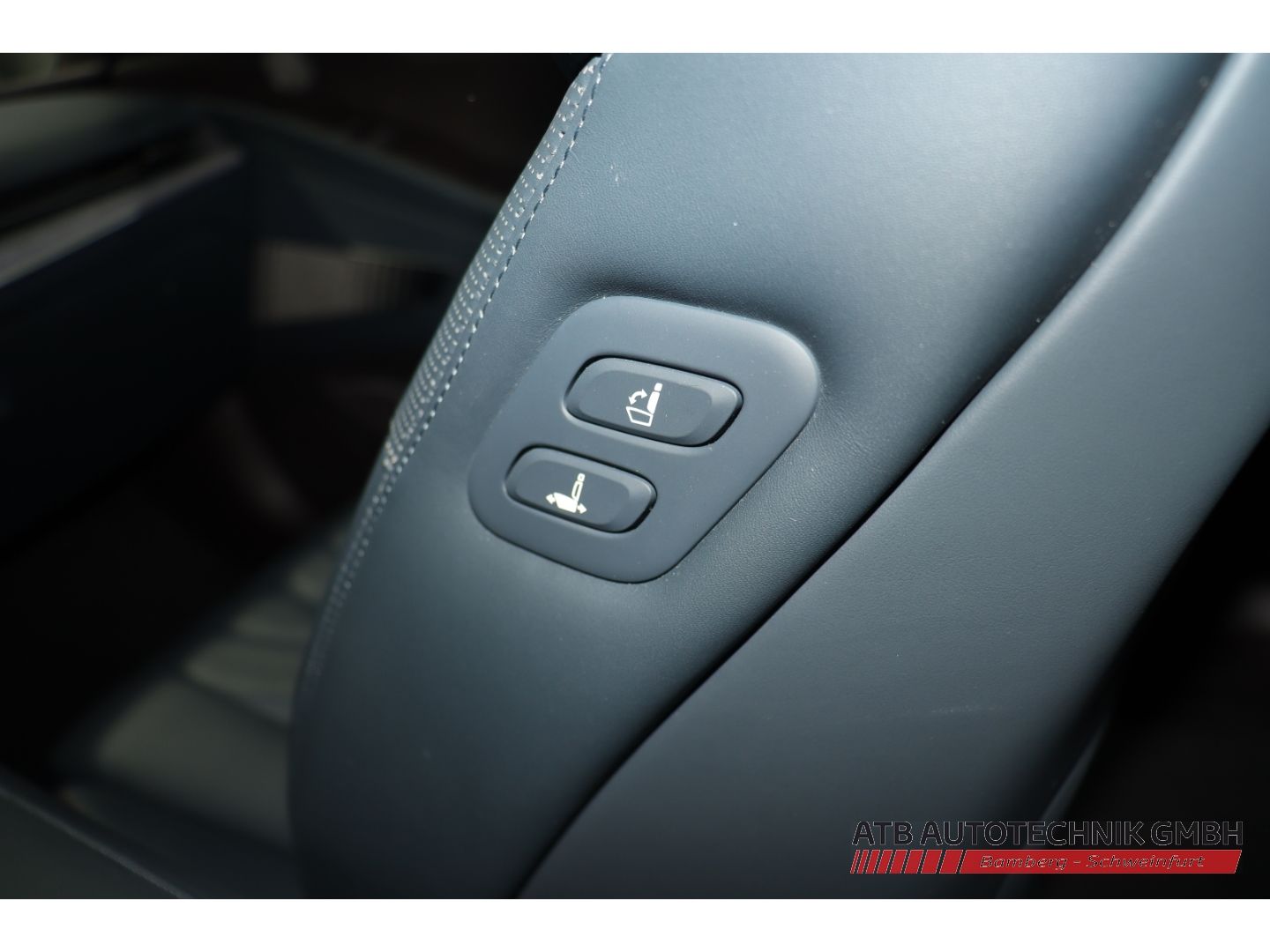 Fahrzeugabbildung Genesis G80 Electrified 4WD Luxury 87,2 kWh 98,1% SOH So