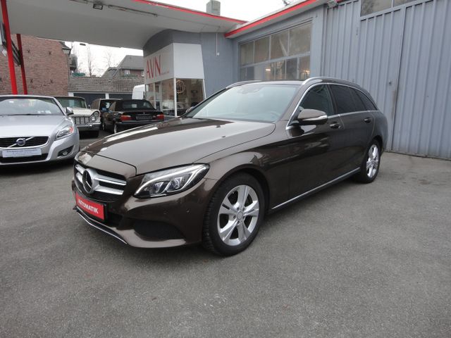 Mercedes-Benz C 220 T BlueTec d Avantg.Autom.Led.PanoD.Leder