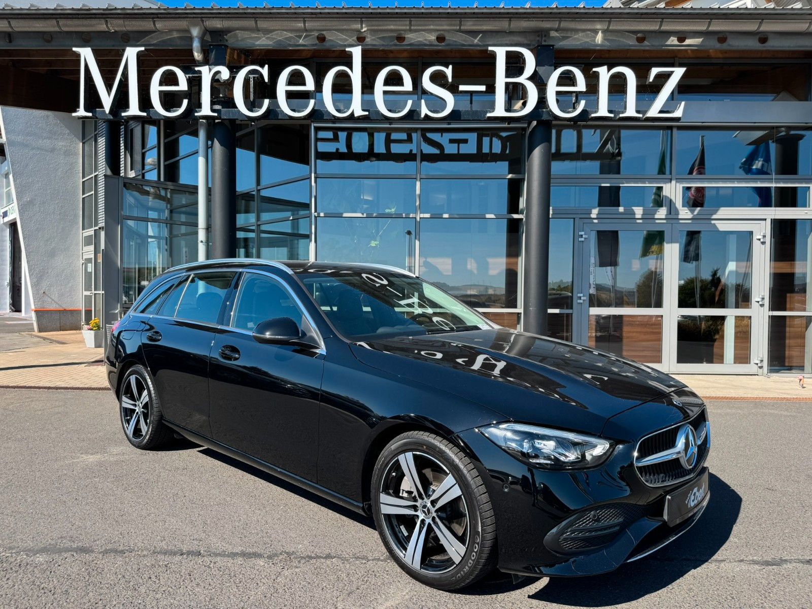 Fahrzeugabbildung Mercedes-Benz C 200d T Avantgarde+AHK+Memory+AmbiPrem+RFK+TotW