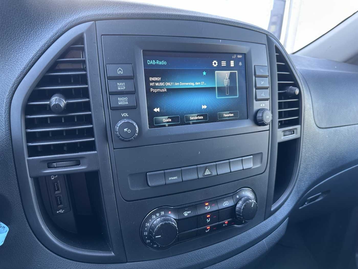 Fahrzeugabbildung Mercedes-Benz eVito 112 Klima Kamera Audio 30 Sitzheiz Tempom.