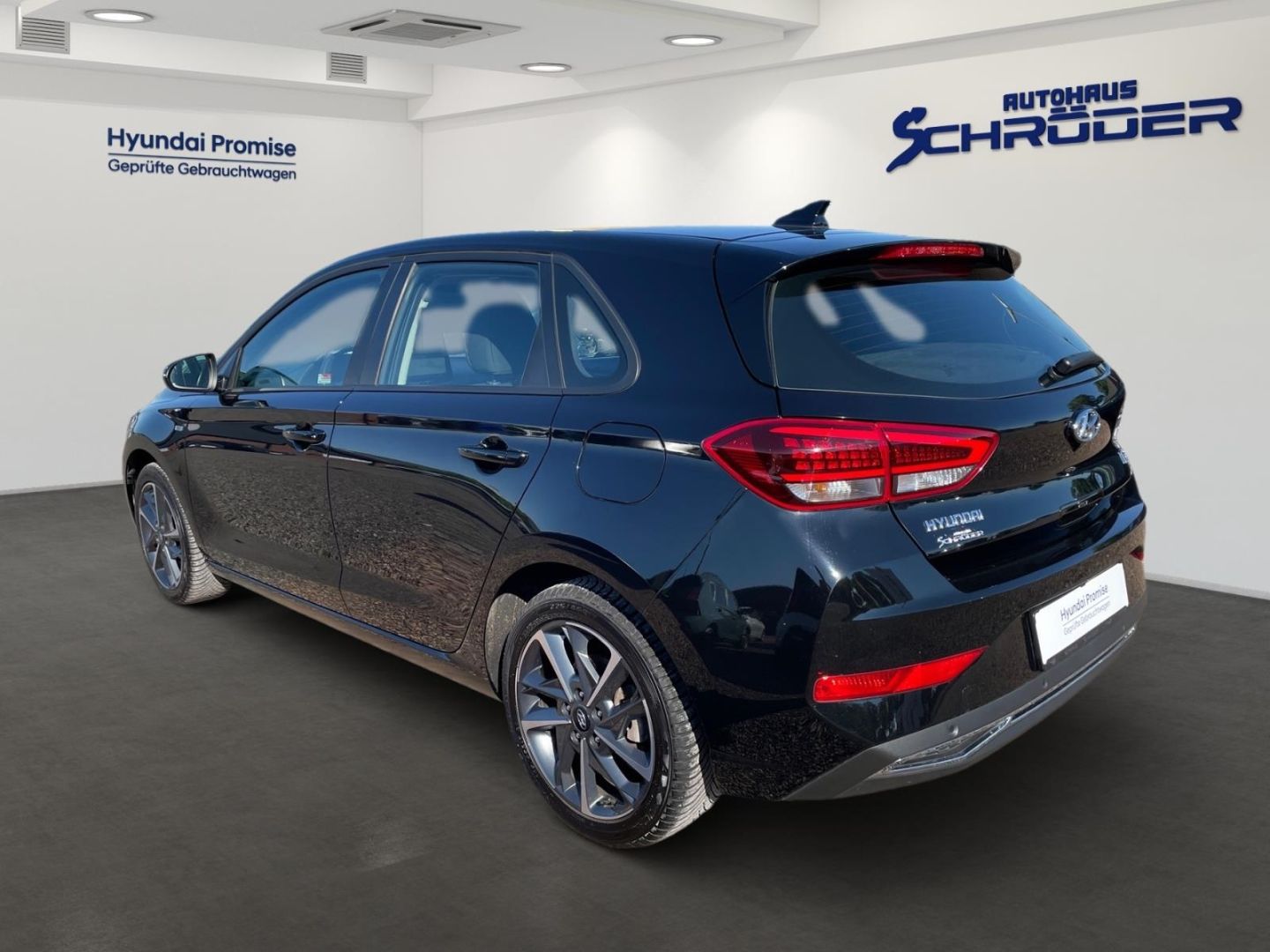 Fahrzeugabbildung Hyundai i30 1.5T (48V Mild-Hybrid) Trend Navigations-Pak