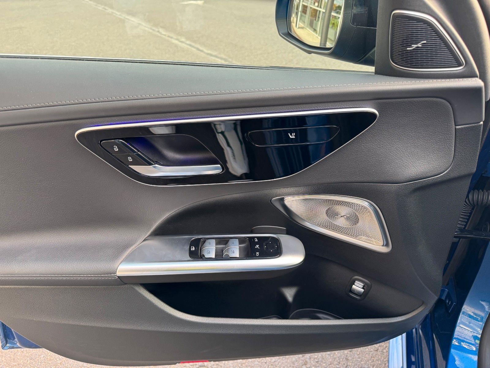 Fahrzeugabbildung Mercedes-Benz C 300d AMG+Burmester+Distr+Digital+360+