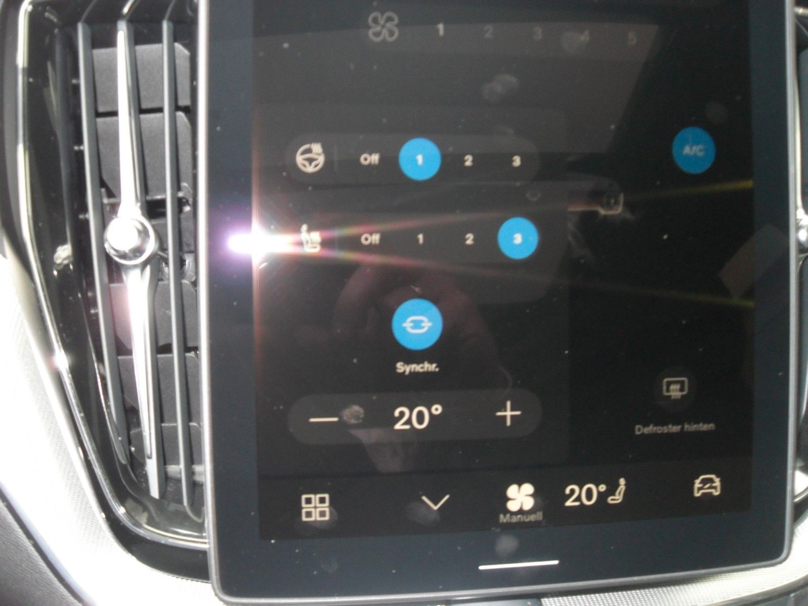 Fahrzeugabbildung Volvo XC 60 B5 Plus Black Edition AWD