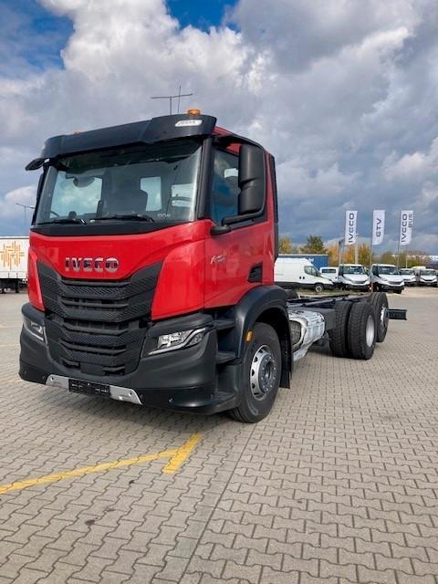 Iveco AD280X36Y/PS ON