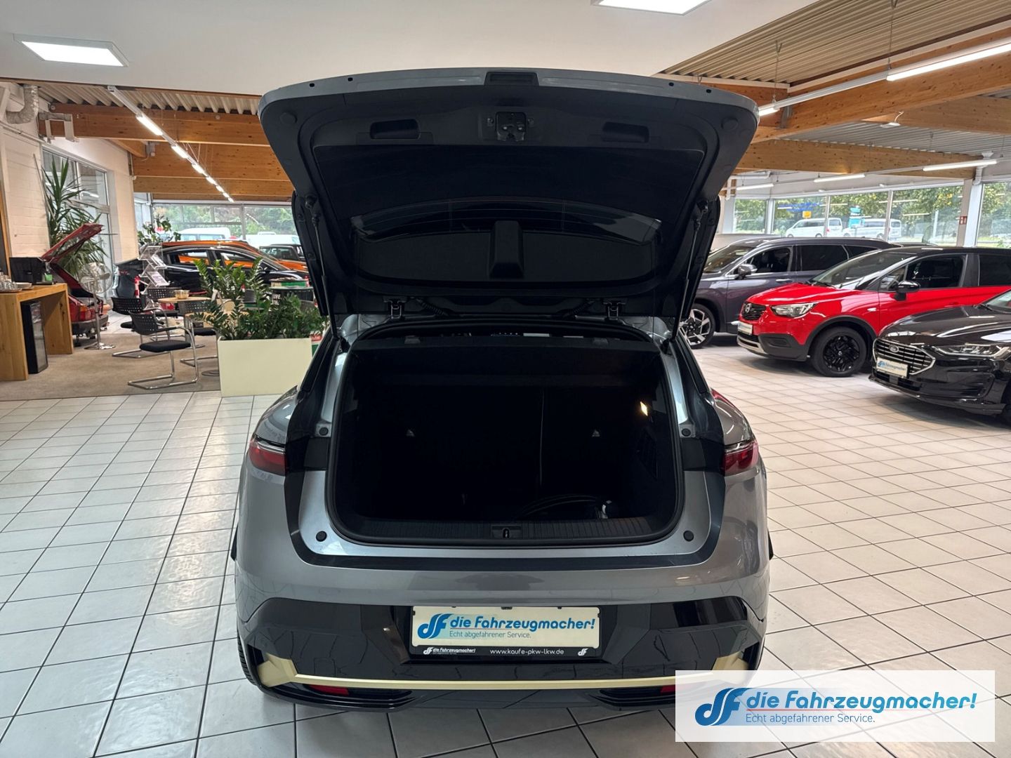 Fahrzeugabbildung Renault Megane E-Tech Electric Iconic EV60 220HP Digital