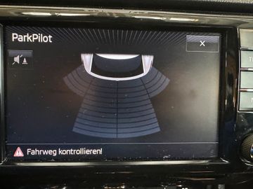 Skoda Superb Combi Style 4x4 *Shz*PDC*AHK*