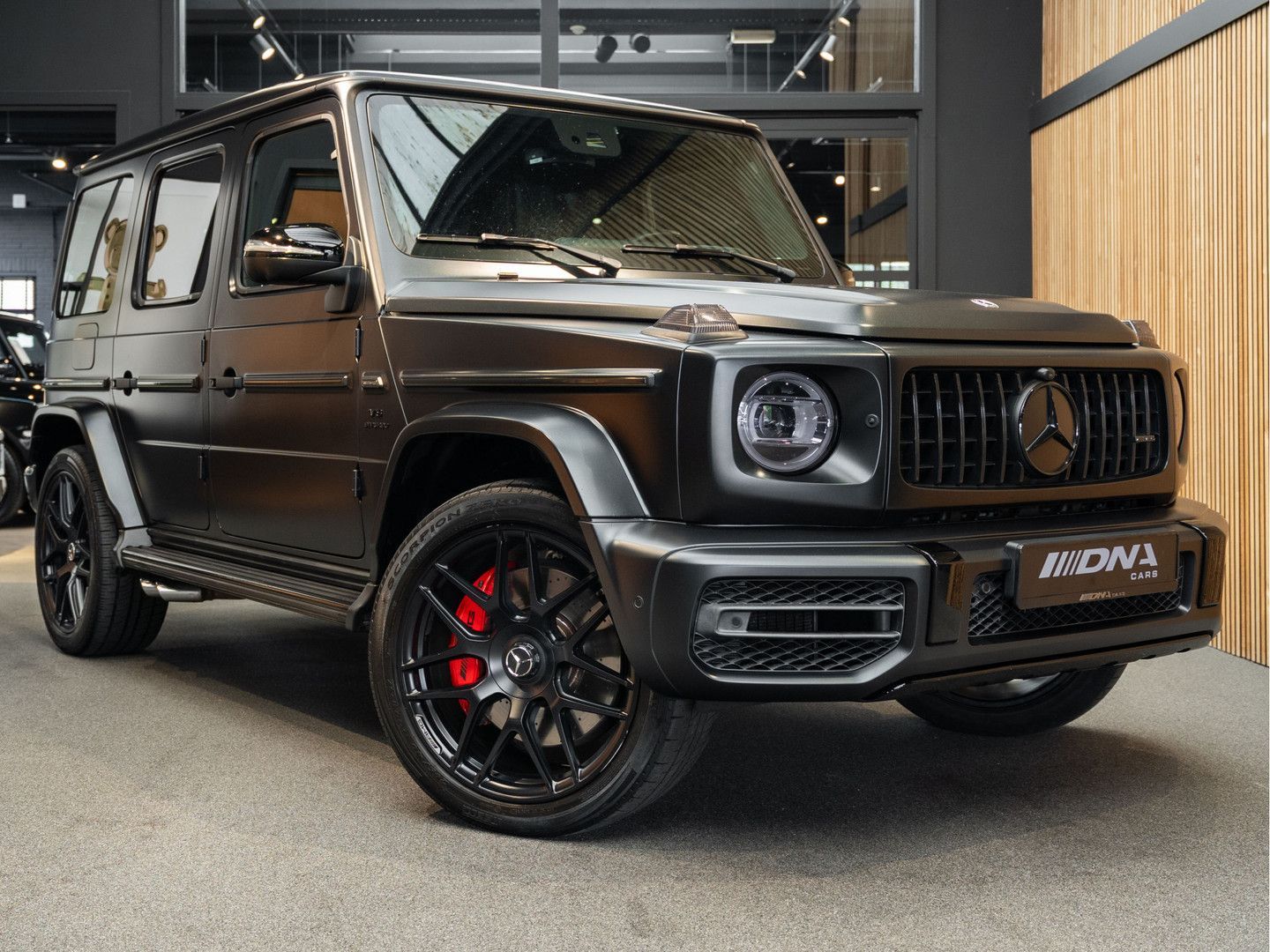 MERCEDES-BENZ G 63 AMG Burmester G-klasse 63 AMG Surround Pano